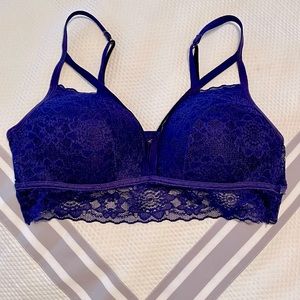 Victoria Secret PINK Medallion Lace Lightly Lined Bralette